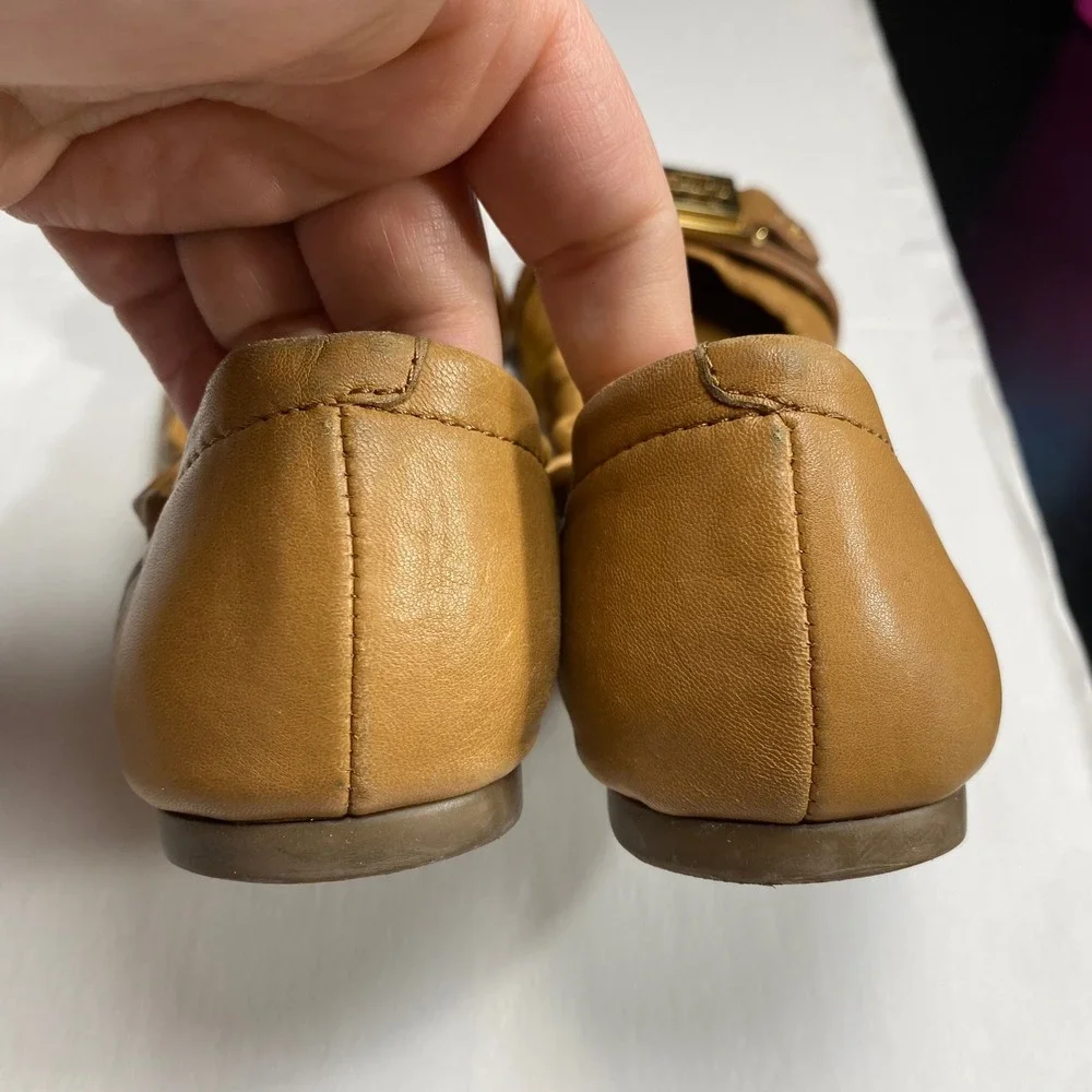 Tory Burch Ambrose Gold Logo Reva Cap Toe Ballet Flats Classic Tan Leather‎ 5.5